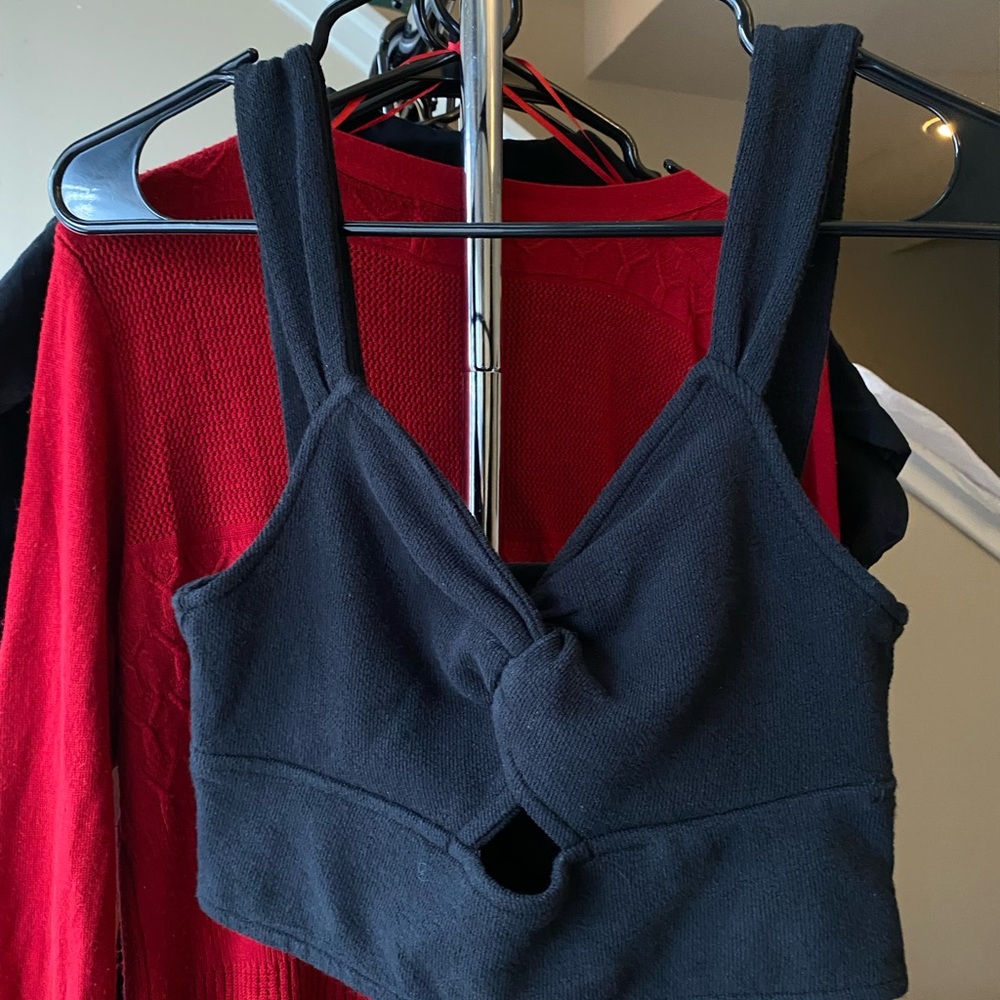Madewell Black Sleeveless Knot Crop Top small